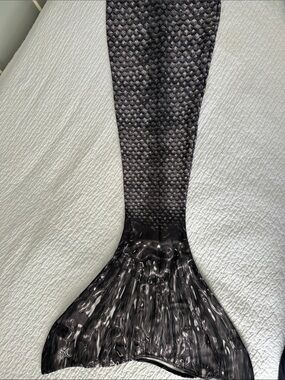 Black Kids Mermaid Tail Costume - Sleek Black Design
